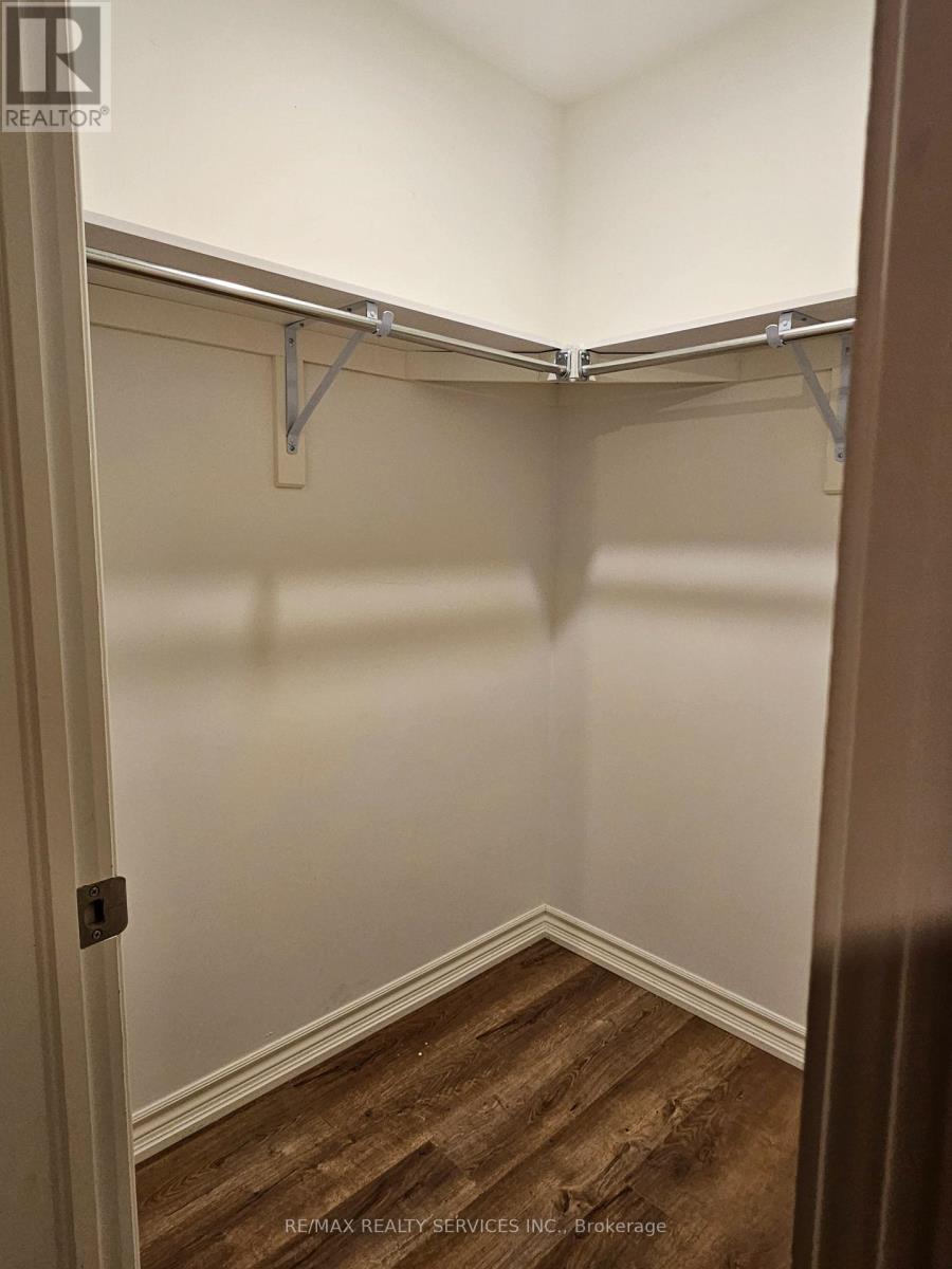 1226 Plato Drive, Fort Erie, Ontario L2A 0C7 - Photo 14 - X12524310