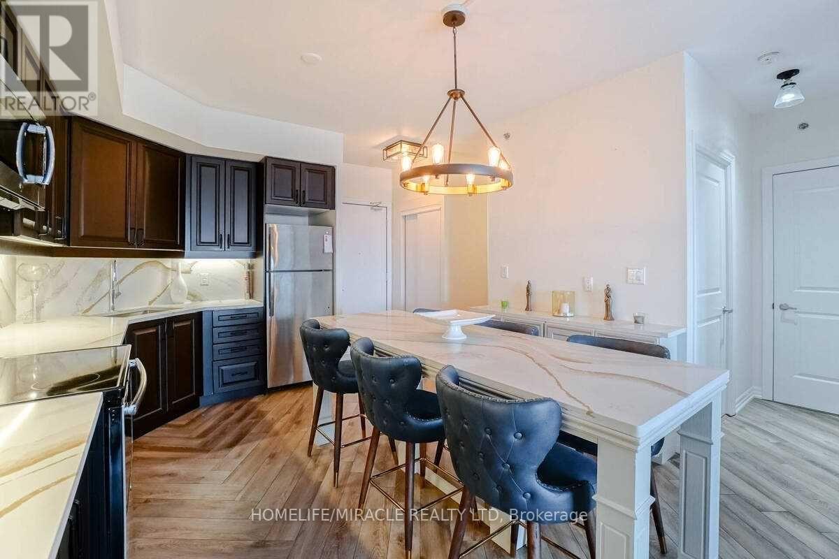 602 - 560 North Service Road, Grimsby, Ontario L3M 0G3 - Photo 11 - X12524320