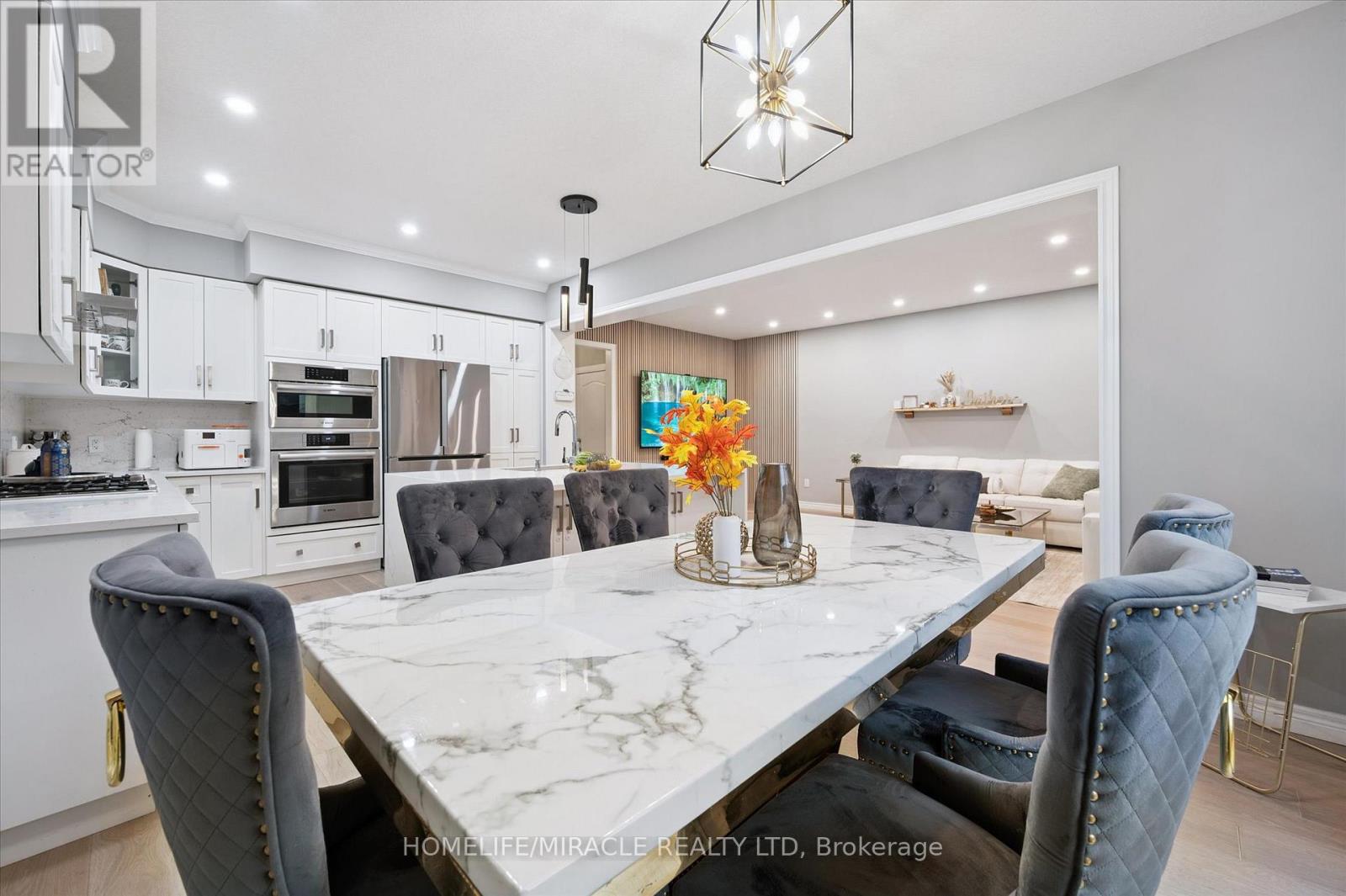 629 Florencedale Crescent W, Kitchener, Ontario  N2R 0N4 - Photo 10 - X12524324