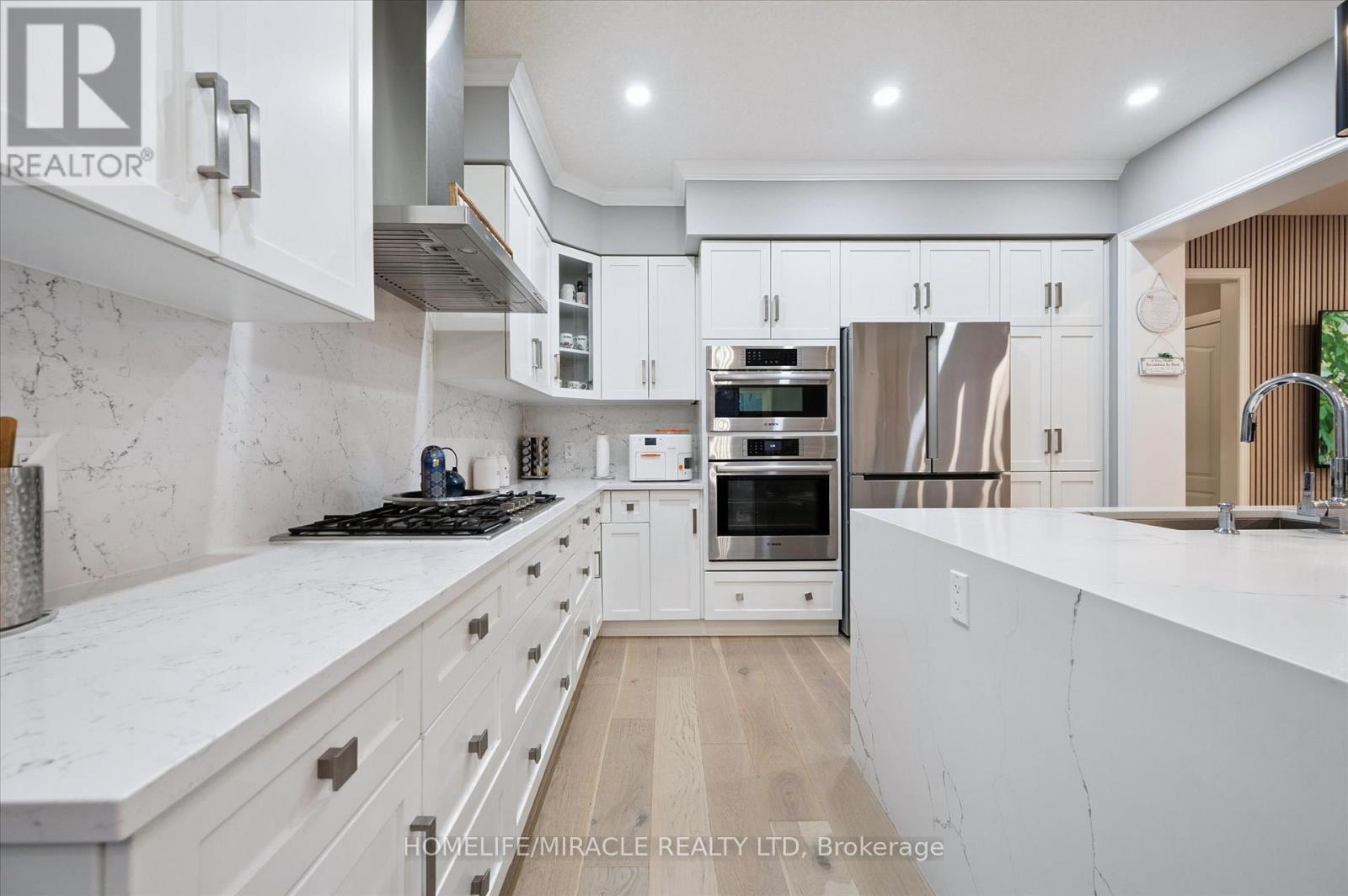 629 Florencedale Crescent W, Kitchener, Ontario  N2R 0N4 - Photo 11 - X12524324