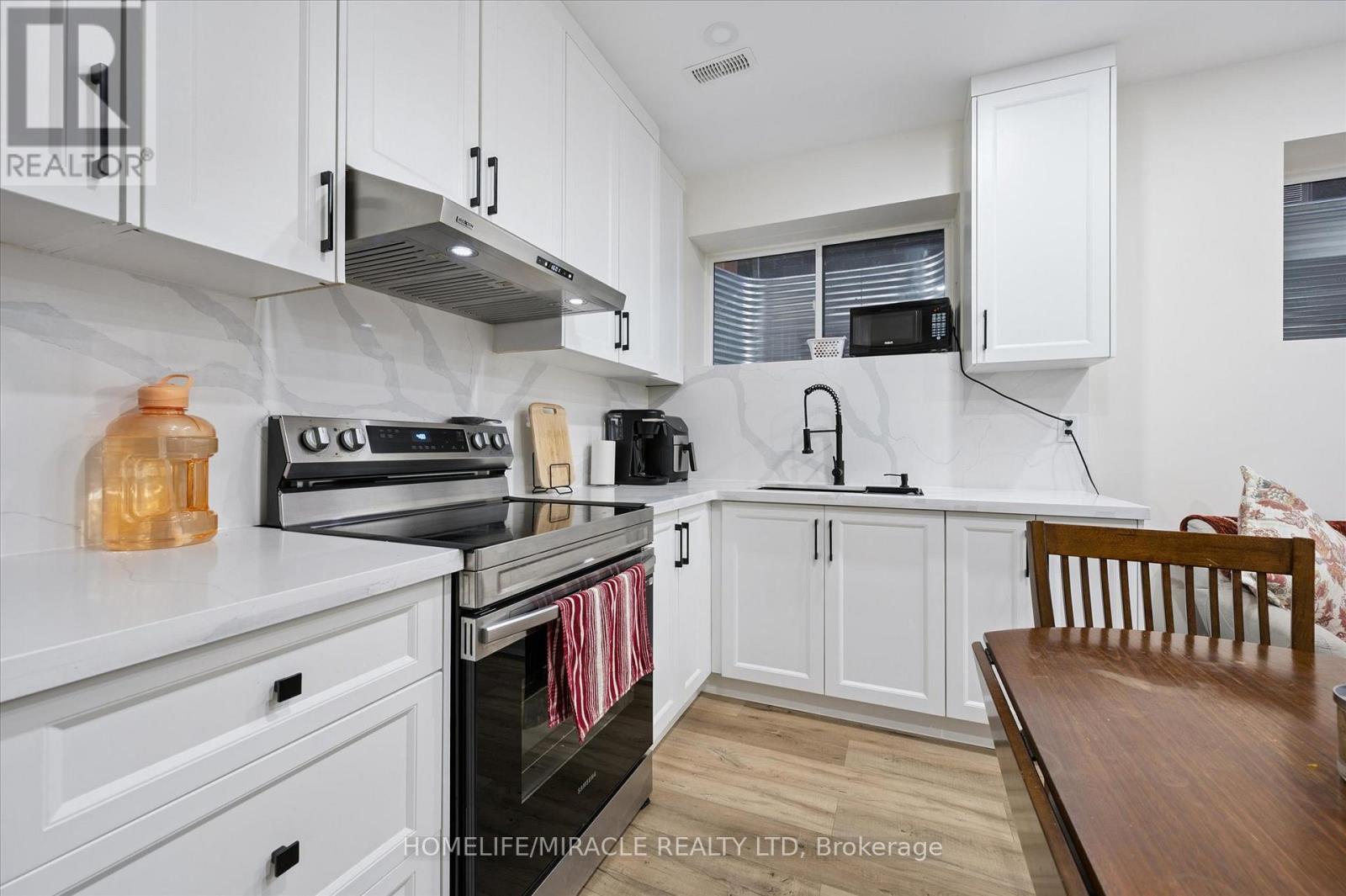 629 Florencedale Crescent W, Kitchener, Ontario  N2R 0N4 - Photo 28 - X12524324