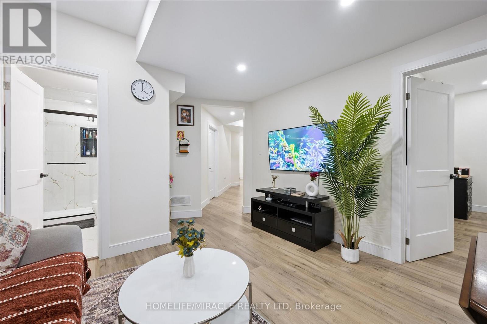 629 Florencedale Crescent W, Kitchener, Ontario  N2R 0N4 - Photo 29 - X12524324