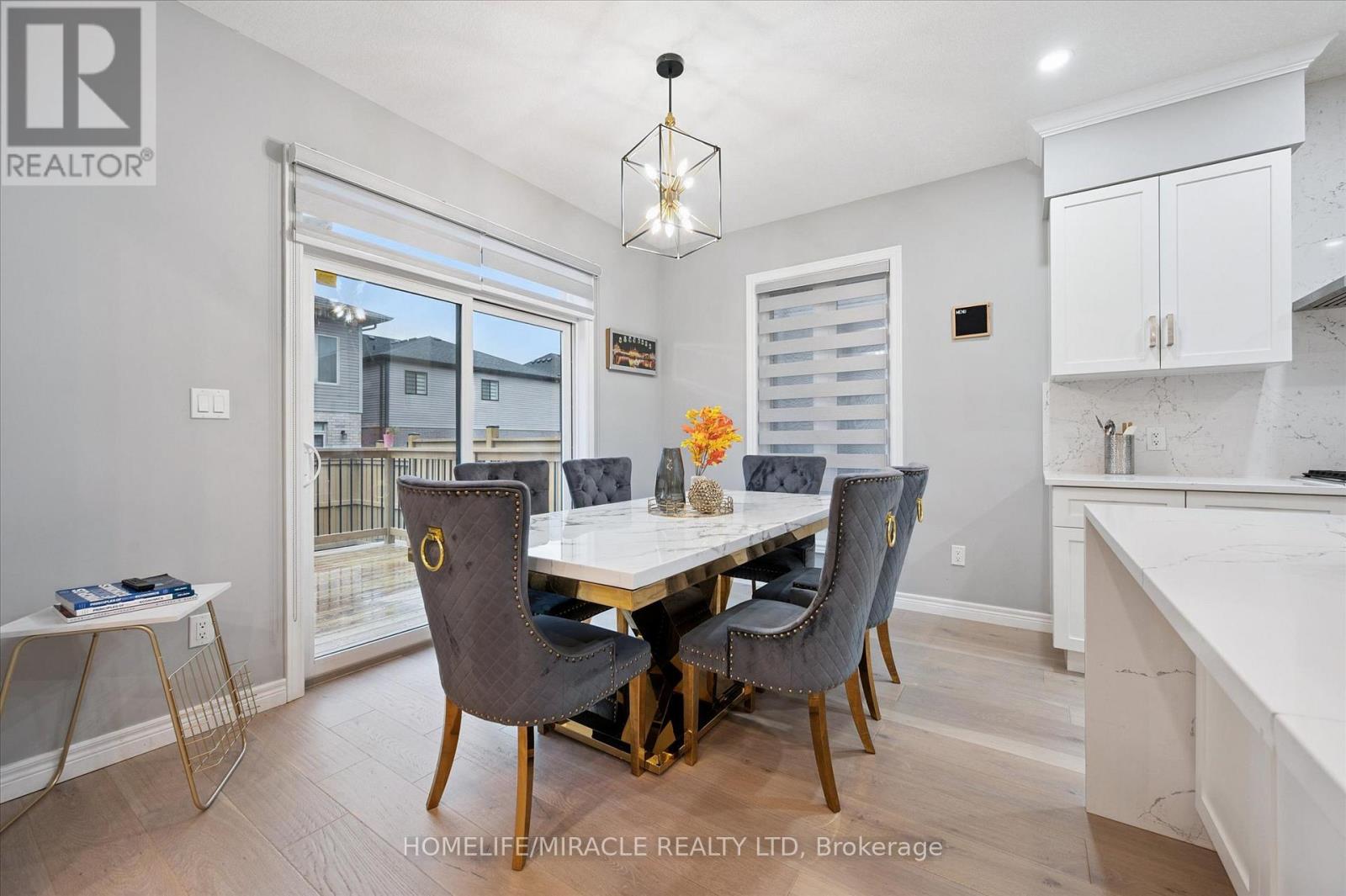 629 Florencedale Crescent W, Kitchener, Ontario  N2R 0N4 - Photo 9 - X12524324