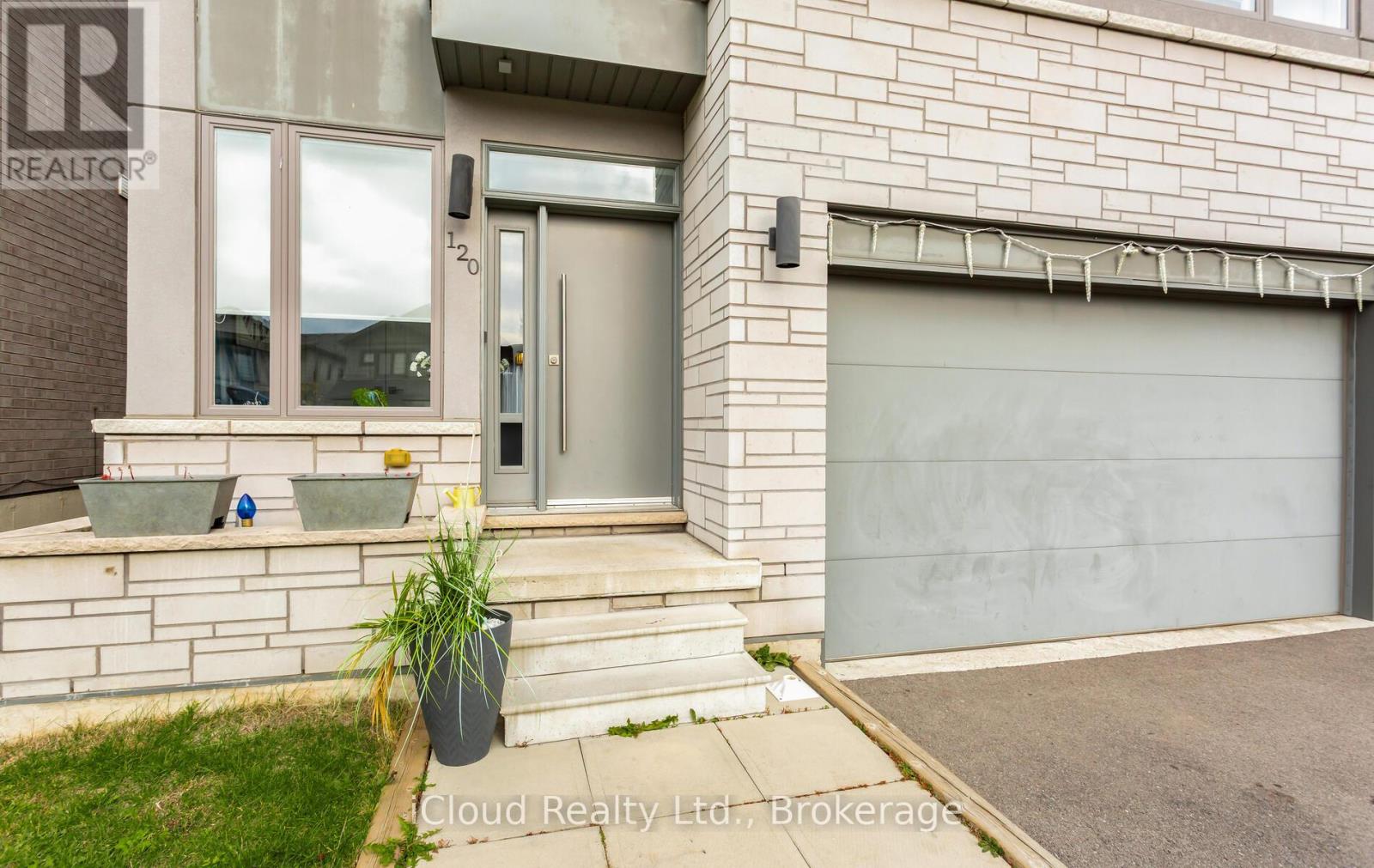 120 Bedrock Drive, Hamilton, Ontario  L8J 0K6 - Photo 2 - X12524344