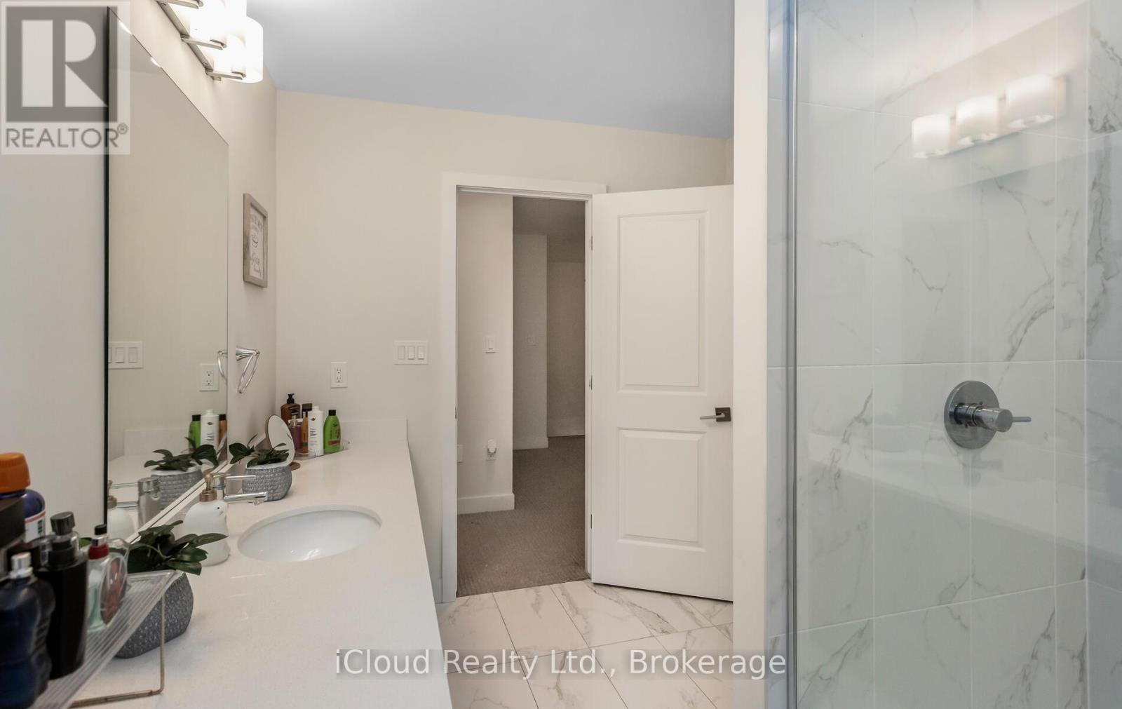 120 Bedrock Drive, Hamilton, Ontario  L8J 0K6 - Photo 33 - X12524344