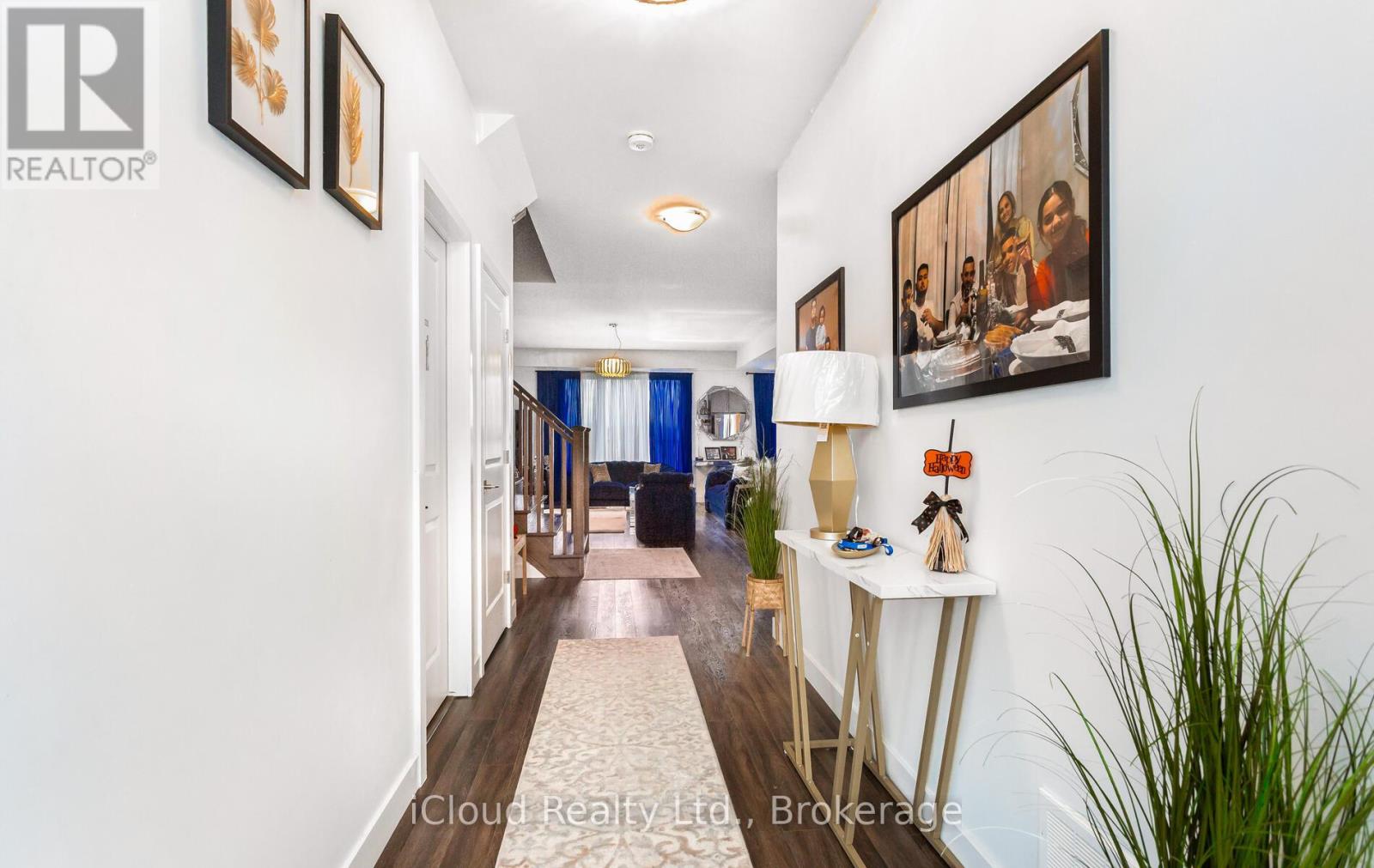 120 Bedrock Drive, Hamilton, Ontario  L8J 0K6 - Photo 5 - X12524344