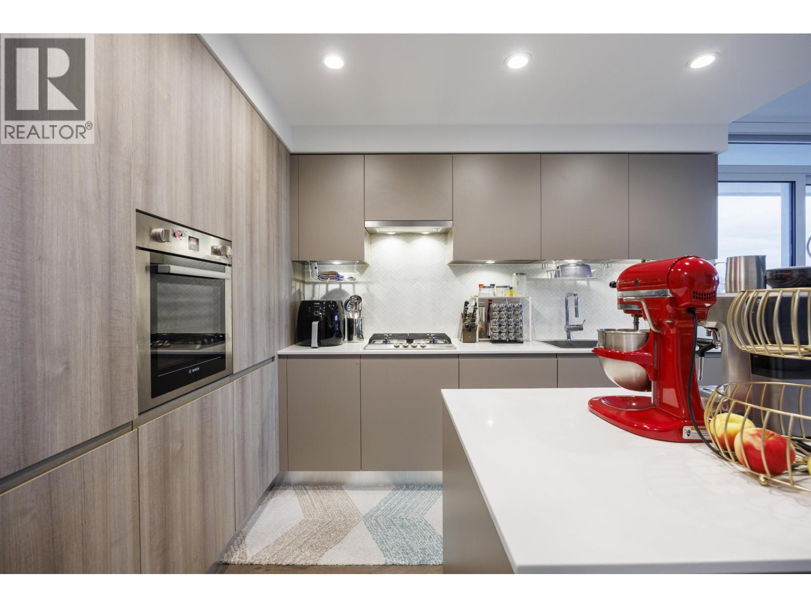 1301 3809 Evergreen Place, Burnaby, British Columbia V3J 0M1 - Photo 2 - R3065874