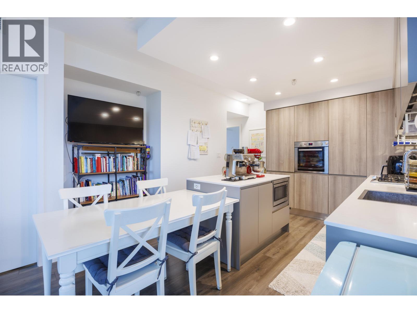 1301 3809 Evergreen Place, Burnaby, British Columbia V3J 0M1 - Photo 8 - R3065874