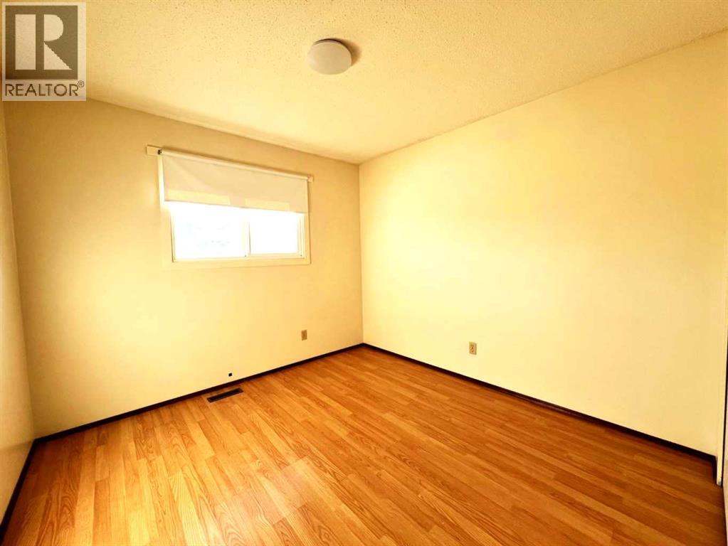 5417 52 Street, Camrose, Alberta  T4V 3C7 - Photo 7 - A2262799