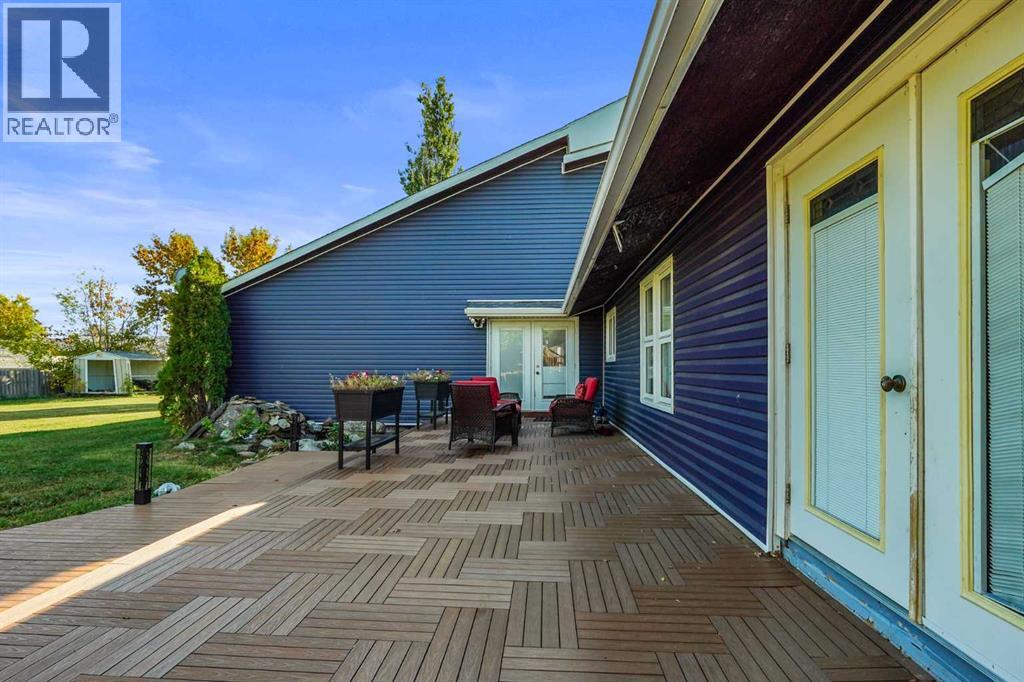 121s 100w, Raymond, Alberta  T0K 2S0 - Photo 44 - A2262466