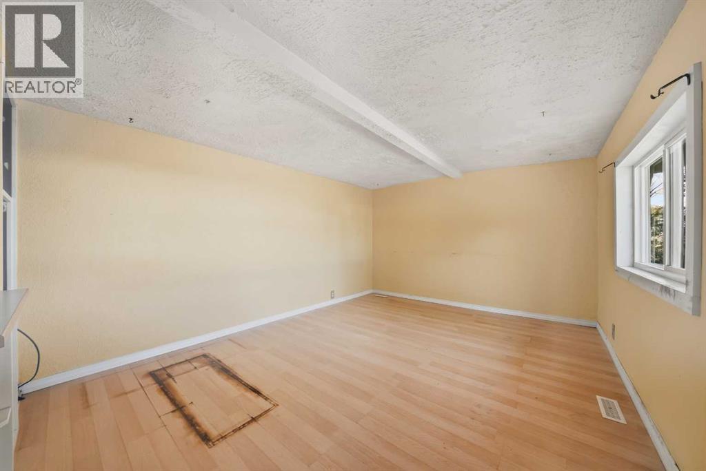 1221 Lucina Street, Penhold, Alberta  T0M 1R0 - Photo 5 - A2262948