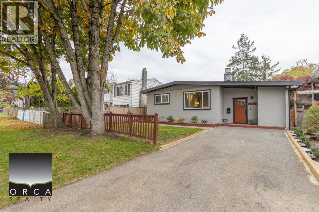 1932 JONES AVENUE, north vancouver, British Columbia