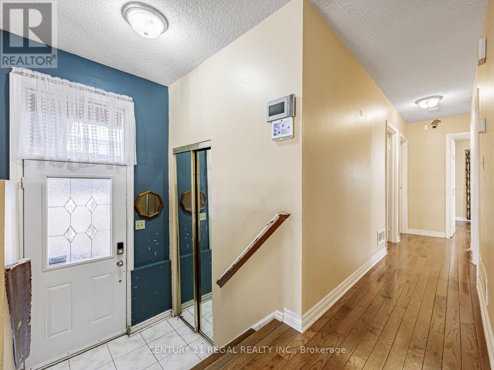 335 Burrows Hall Boulevard, Toronto, Ontario M1B 1H6 - Photo 5 - E12369984