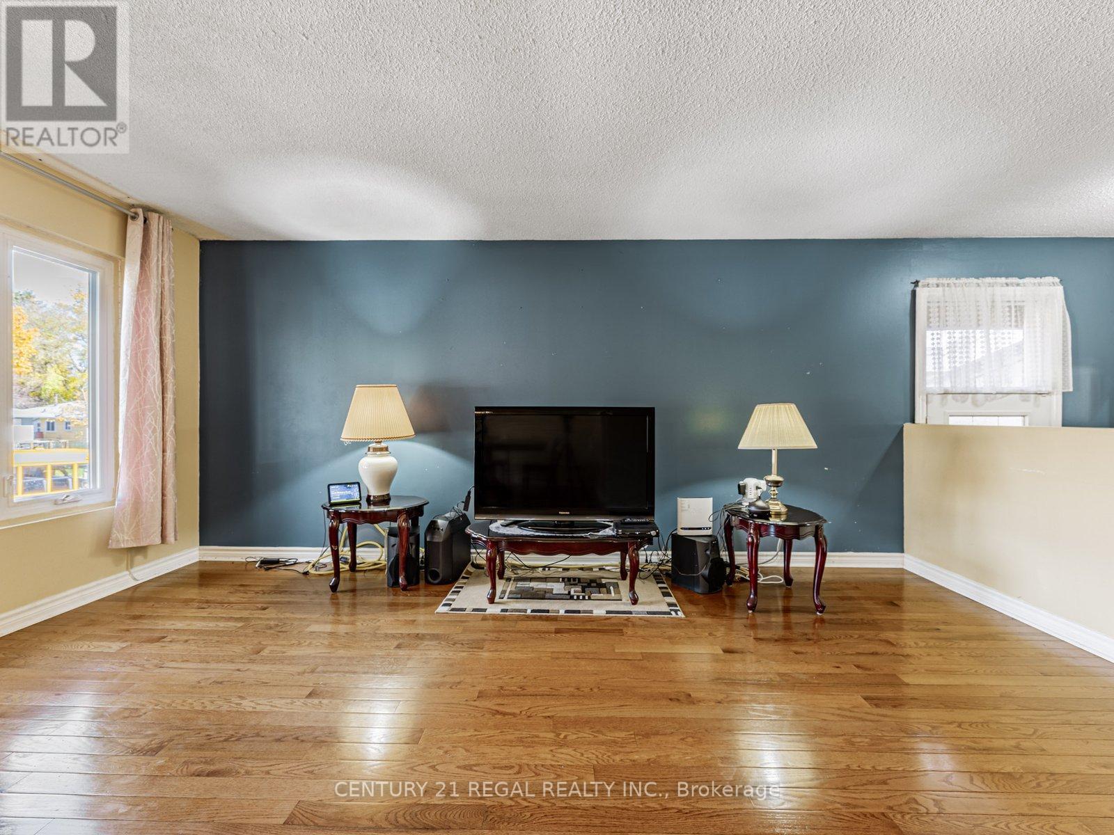 335 Burrows Hall Boulevard, Toronto, Ontario M1B 1H6 - Photo 6 - E12369984