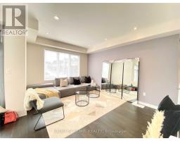 42 FARLEY LANE, Hamilton, Ontario