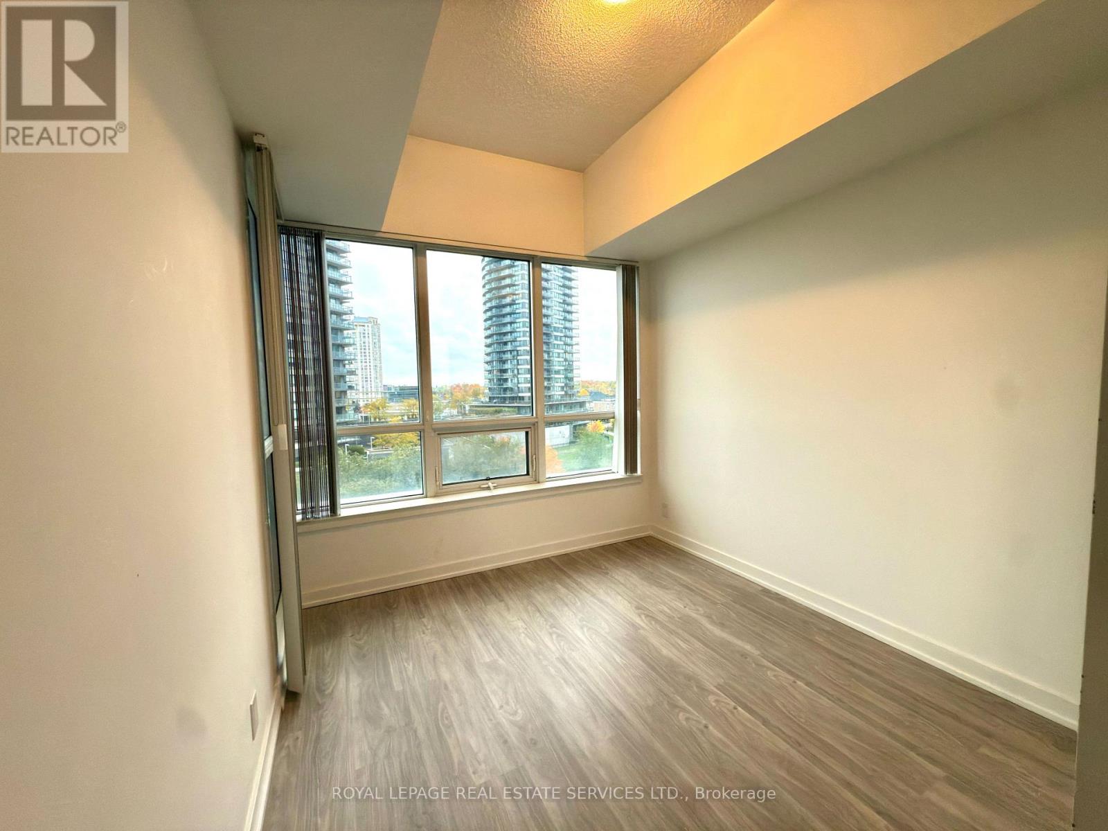 804 - 2212 Lake Shore Boulevard W, Toronto, Ontario  M8V 0V2 - Photo 12 - W12479524