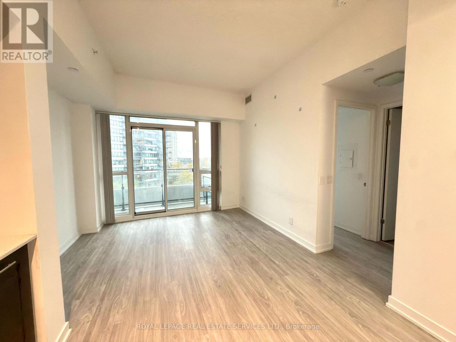 804 - 2212 Lake Shore Boulevard W, Toronto, Ontario  M8V 0V2 - Photo 9 - W12479524