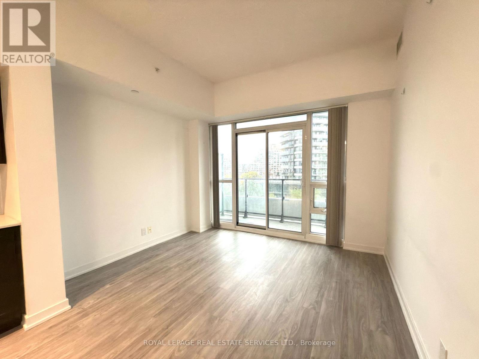 804 - 2212 Lake Shore Boulevard W, Toronto, Ontario  M8V 0V2 - Photo 8 - W12479524