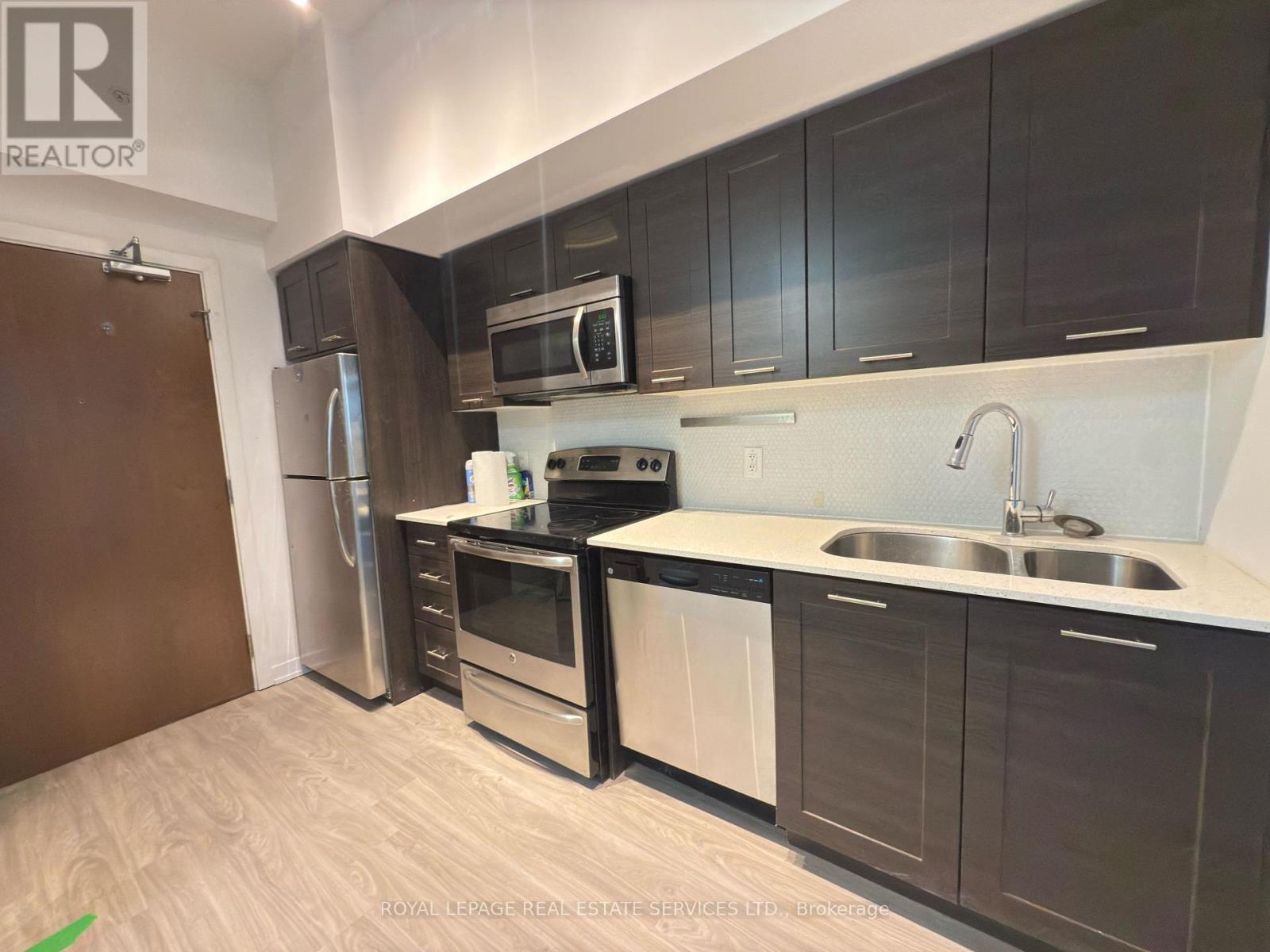 804 - 2212 Lake Shore Boulevard W, Toronto, Ontario  M8V 0V2 - Photo 7 - W12479524