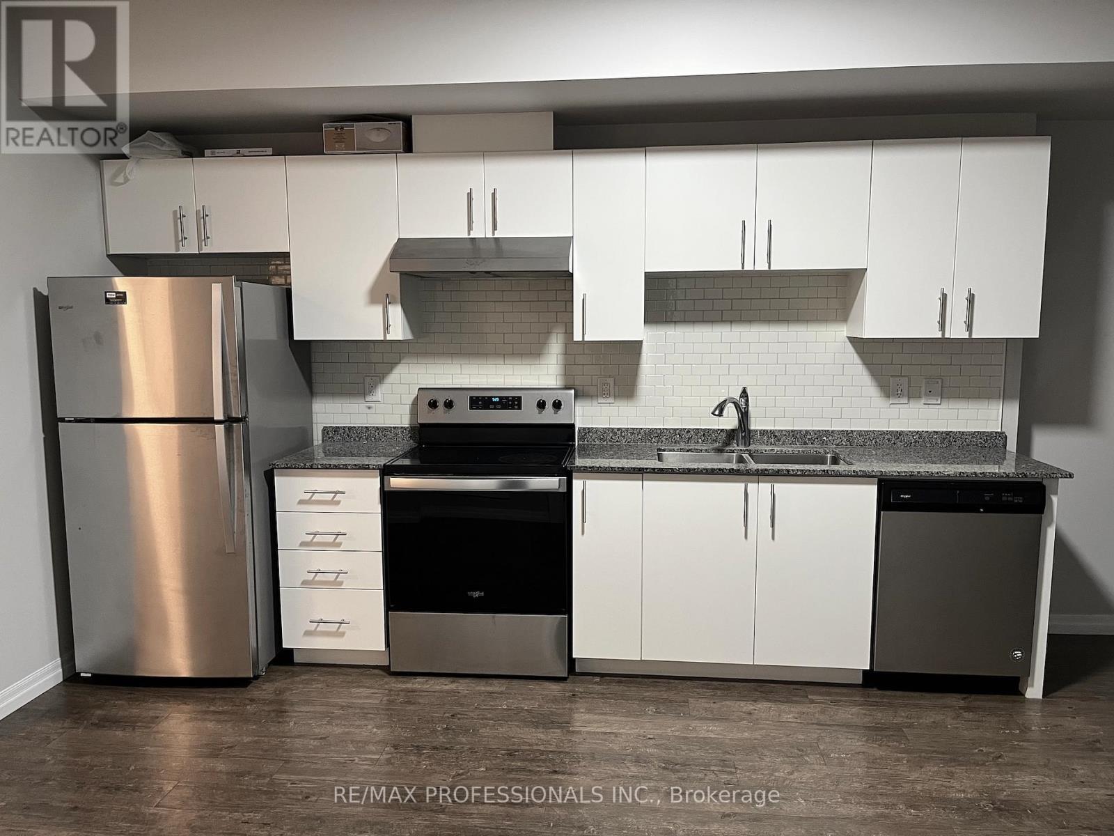 216 - 35 Kingsbury Square, Guelph, Ontario  N1L 1E6 - Photo 15 - X12518122