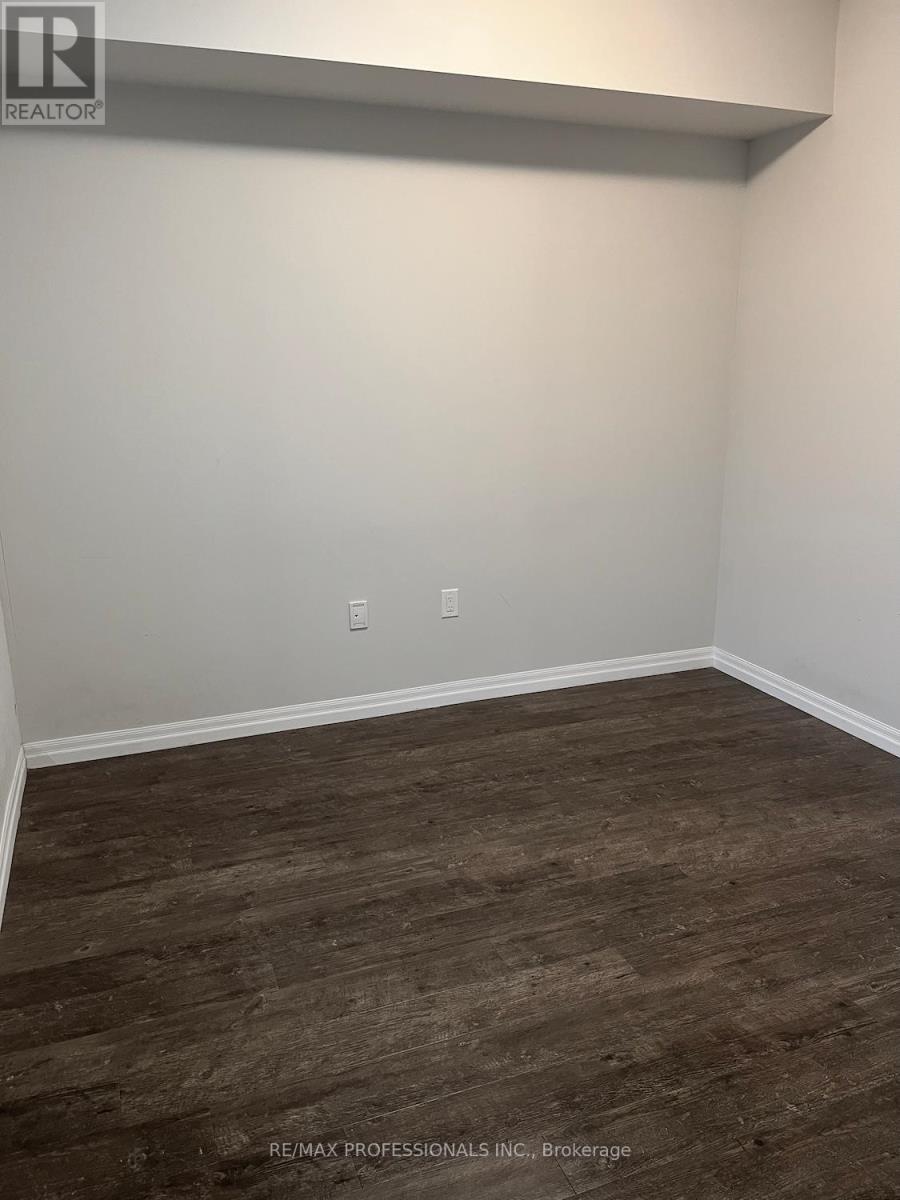 216 - 35 Kingsbury Square, Guelph, Ontario  N1L 1E6 - Photo 18 - X12518122