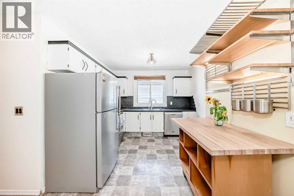 Property at 8627 34 Avenue NW image 4