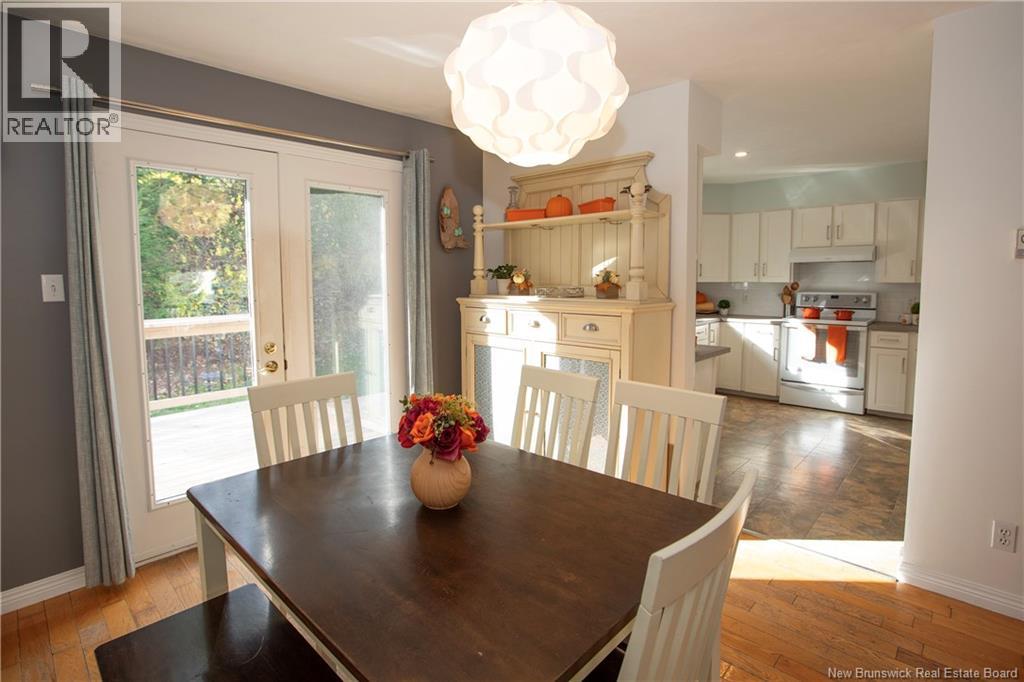 27 Stoneybrook Crescent, Fredericton, New Brunswick  E3B 6Y2 - Photo 8 - NB129828