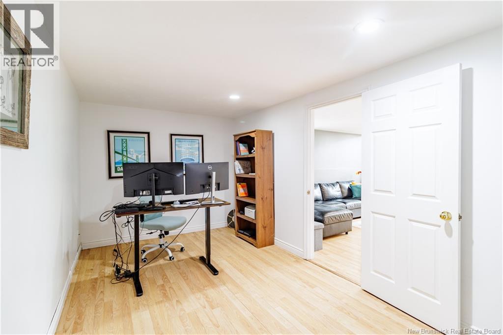 27 Stoneybrook Crescent, Fredericton, New Brunswick  E3B 6Y2 - Photo 32 - NB129828