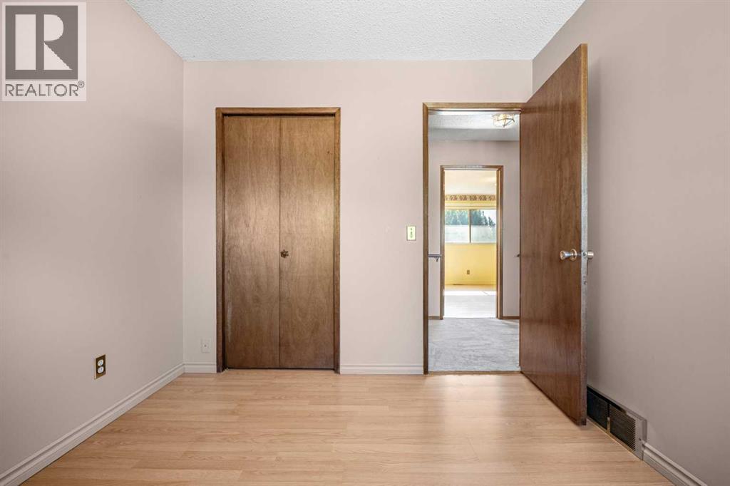 344 Parkland Way Se, Calgary, Alberta  T2J 4L2 - Photo 33 - A2258580