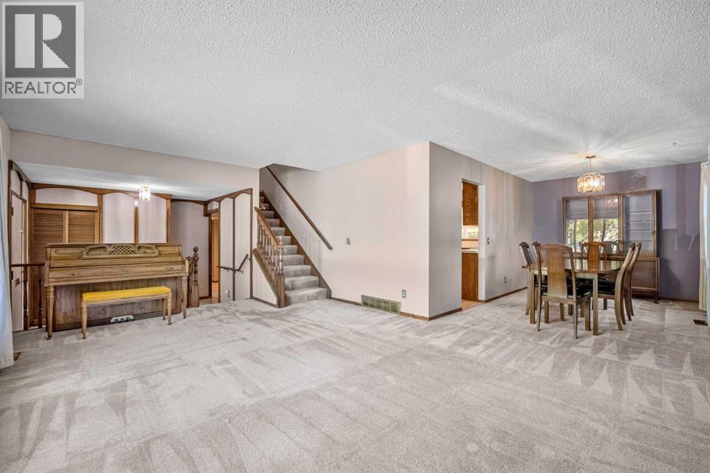 344 Parkland Way Se, Calgary, Alberta  T2J 4L2 - Photo 6 - A2258580