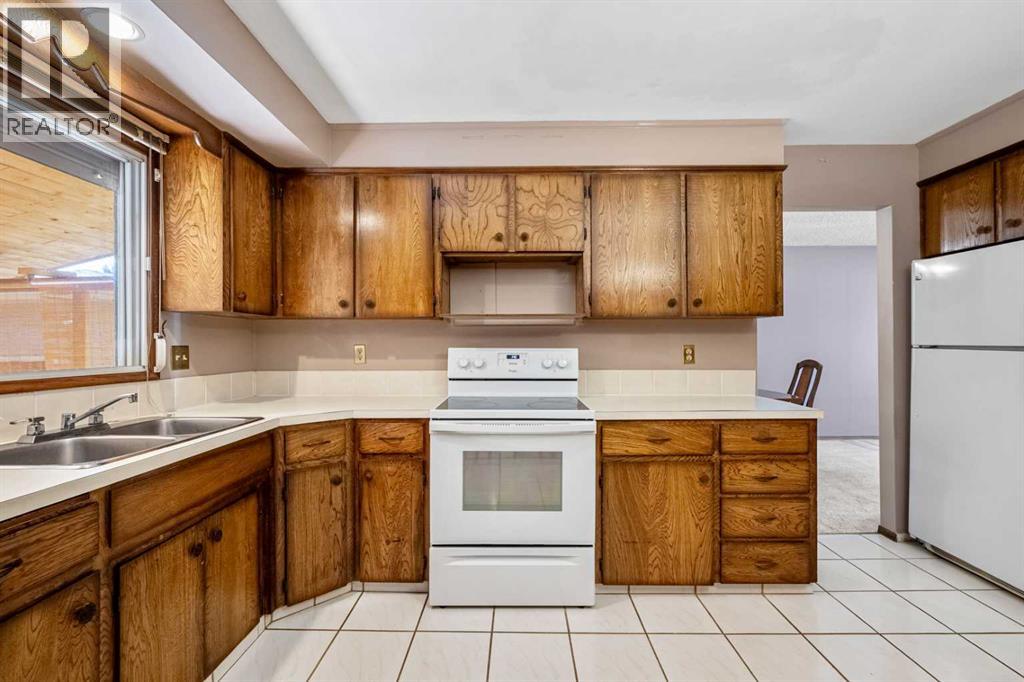 344 Parkland Way Se, Calgary, Alberta  T2J 4L2 - Photo 15 - A2258580