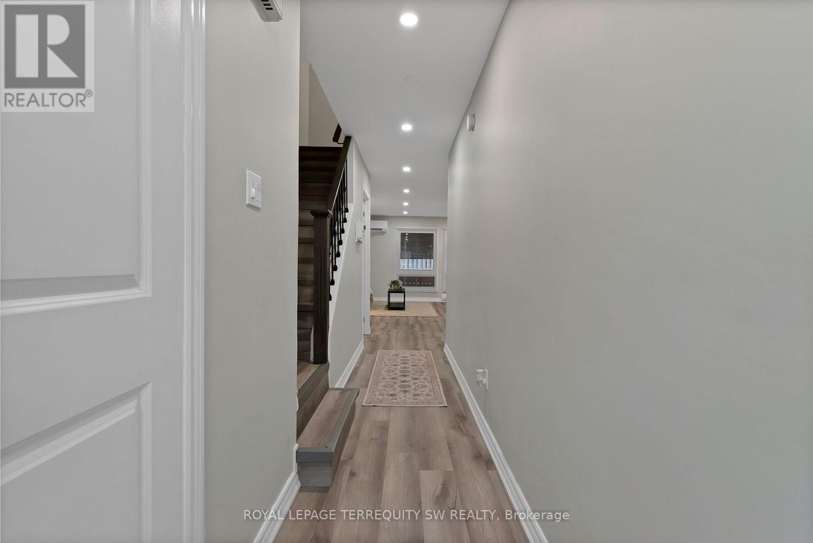 158 Woody Vine Way, Toronto, Ontario M2J 4H6 - Photo 6 - C12524364