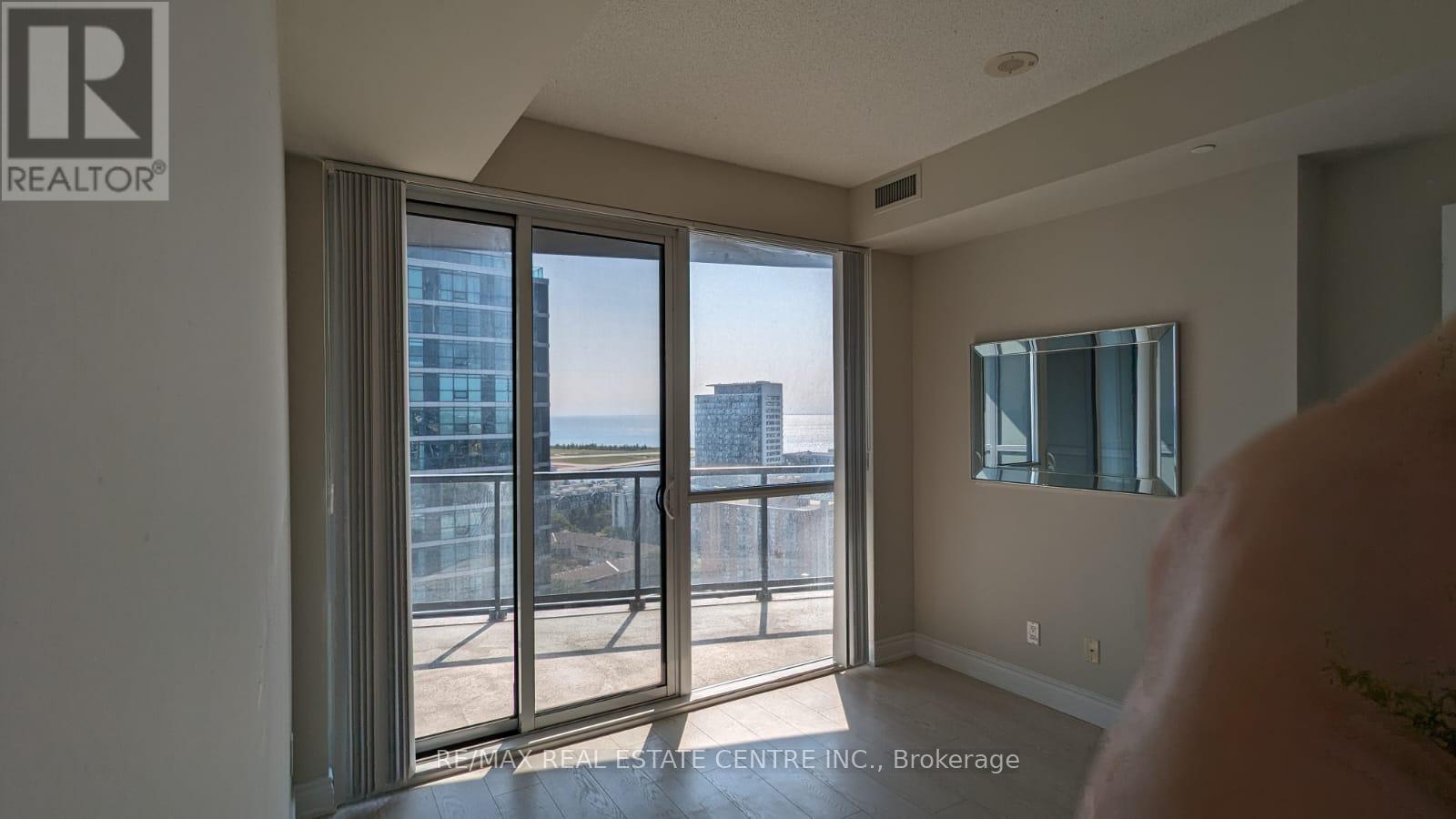 2311 - 20 Bruyeres Mews, Toronto, Ontario M5V 0G8 - Photo 5 - C12524372