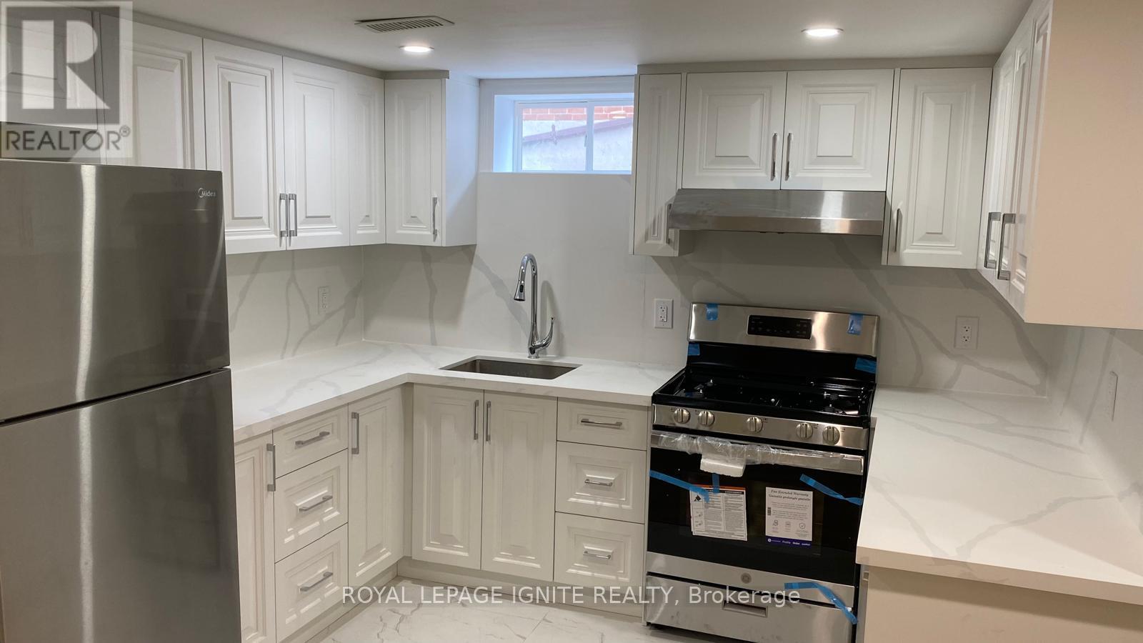 Bsmnt - 15 Beacham Crescent, Toronto, Ontario  M1T 1M9 - Photo 5 - E12524396