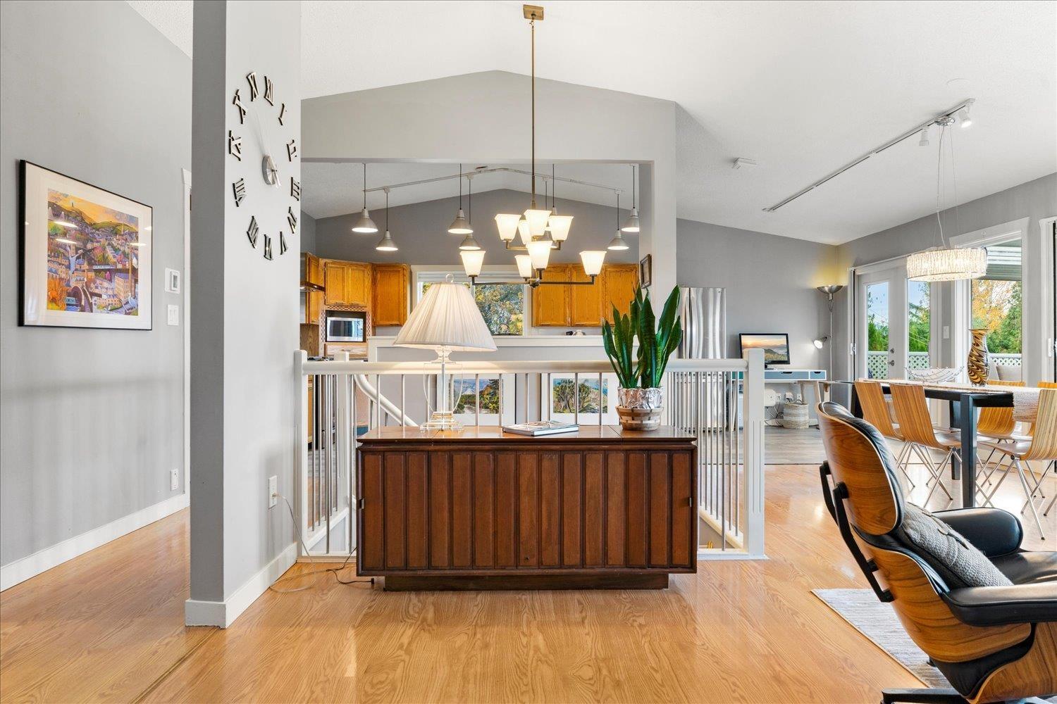 46455 Uplands Road, Promontory, Chilliwack, British Columbia V2R 4W1 - Photo 3 - R3065898