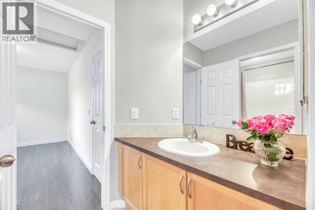 84 Evermeadow Manor Sw, Calgary, Alberta  T2Y 4W8 - Photo 30 - A2264507