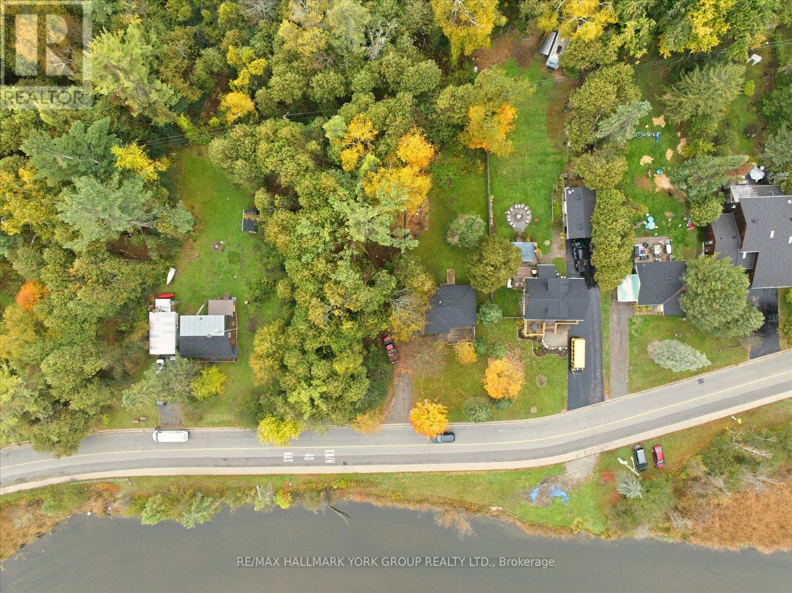 32 Station Road, Georgina, Ontario  L0E 1N0 - Photo 23 - N12524402