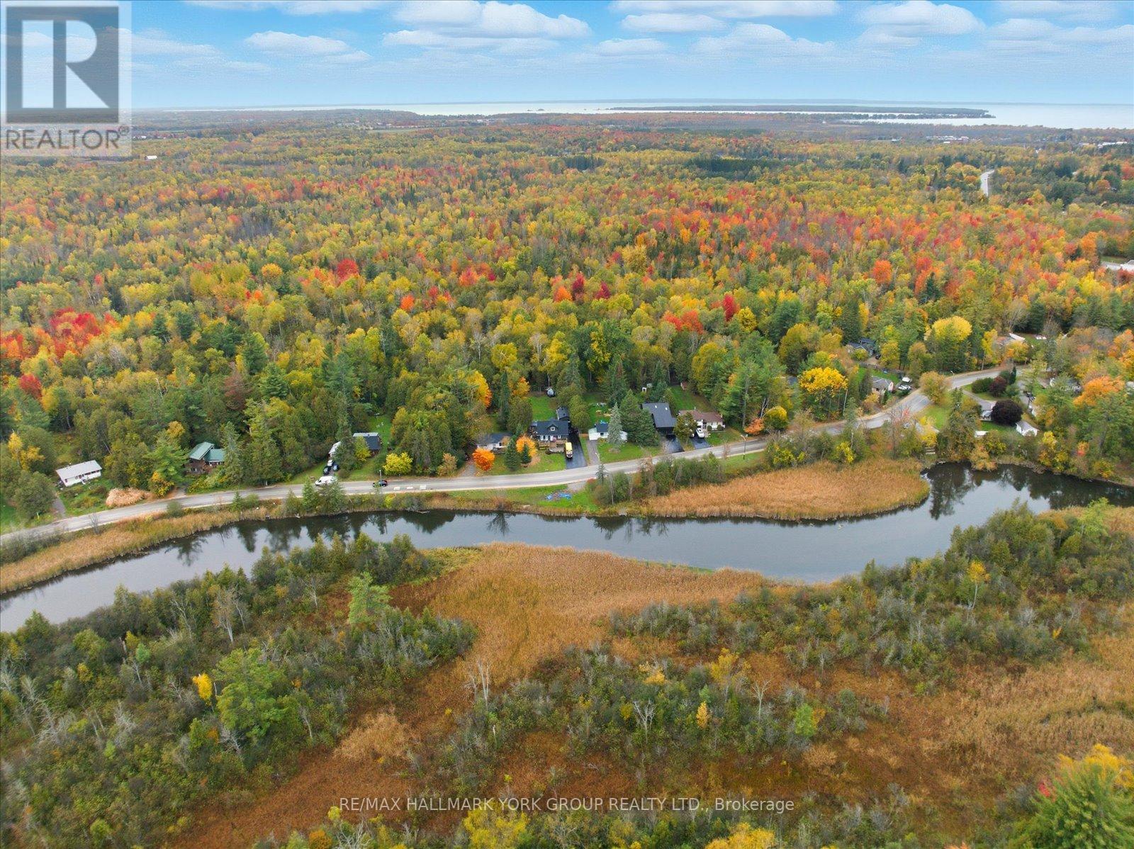 32 Station Road, Georgina, Ontario  L0E 1N0 - Photo 32 - N12524402