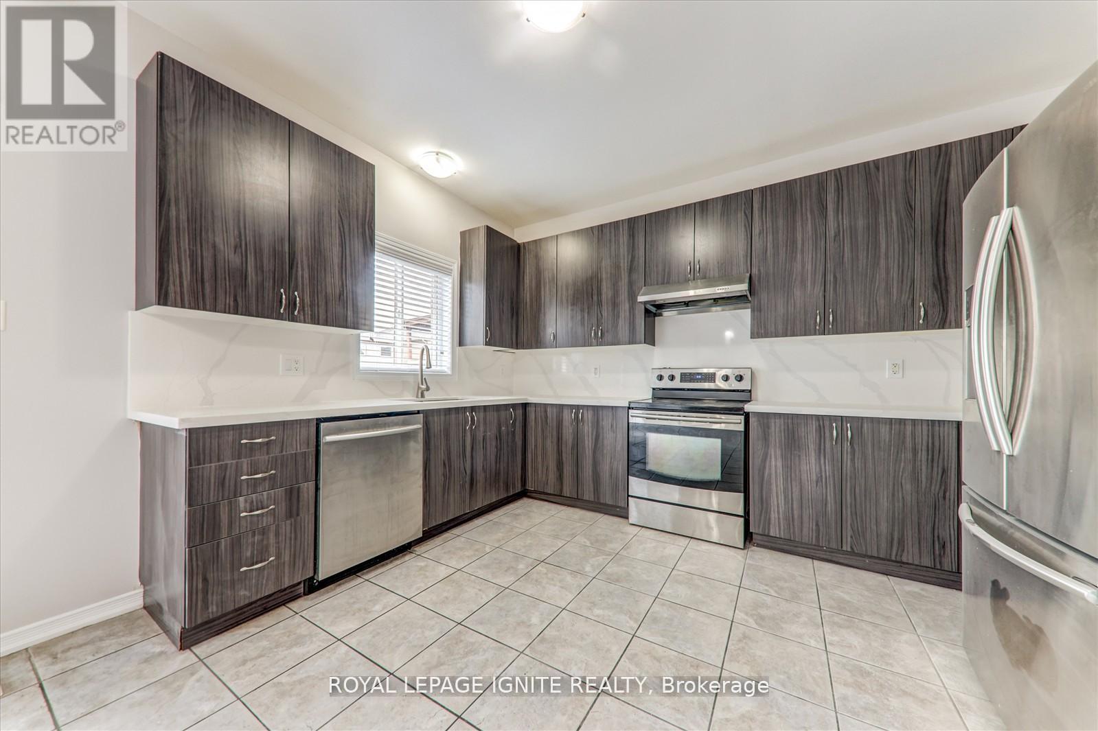 1447 Bassingthwaite Court, Innisfil, Ontario  L9S 0E1 - Photo 15 - N12524406