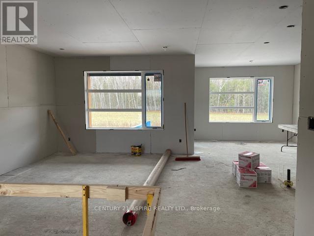 2410 Snake River Line, Whitewater Region, Ontario  K0J 1K0 - Photo 8 - X12207929