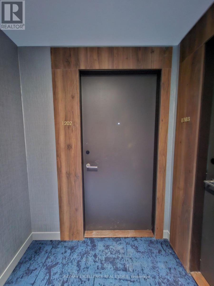 1202 - 39 Mary Street, Barrie, Ontario L4N 1S9 - Photo 10 - S12524408