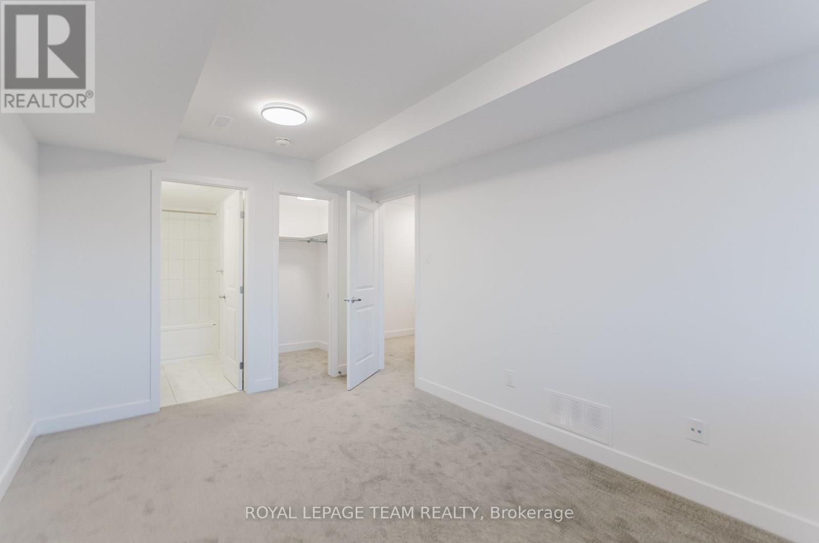 809 Silhouette Private, Ottawa, Ontario K2J 7J8 - Photo 12 - X12524460