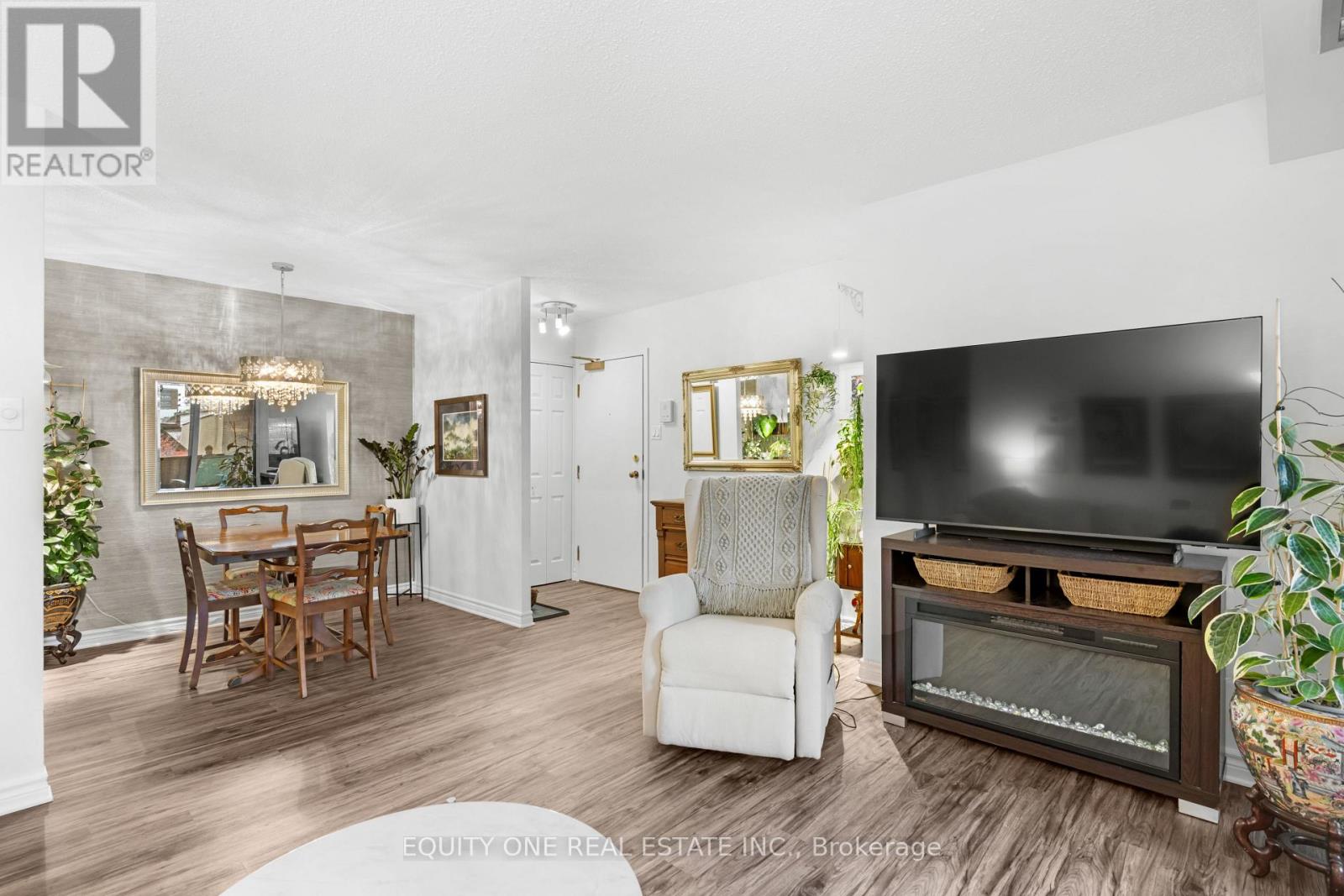 2b - 142 Waverley Street, Ottawa, Ontario K2P 0V4 - Photo 12 - X12524516