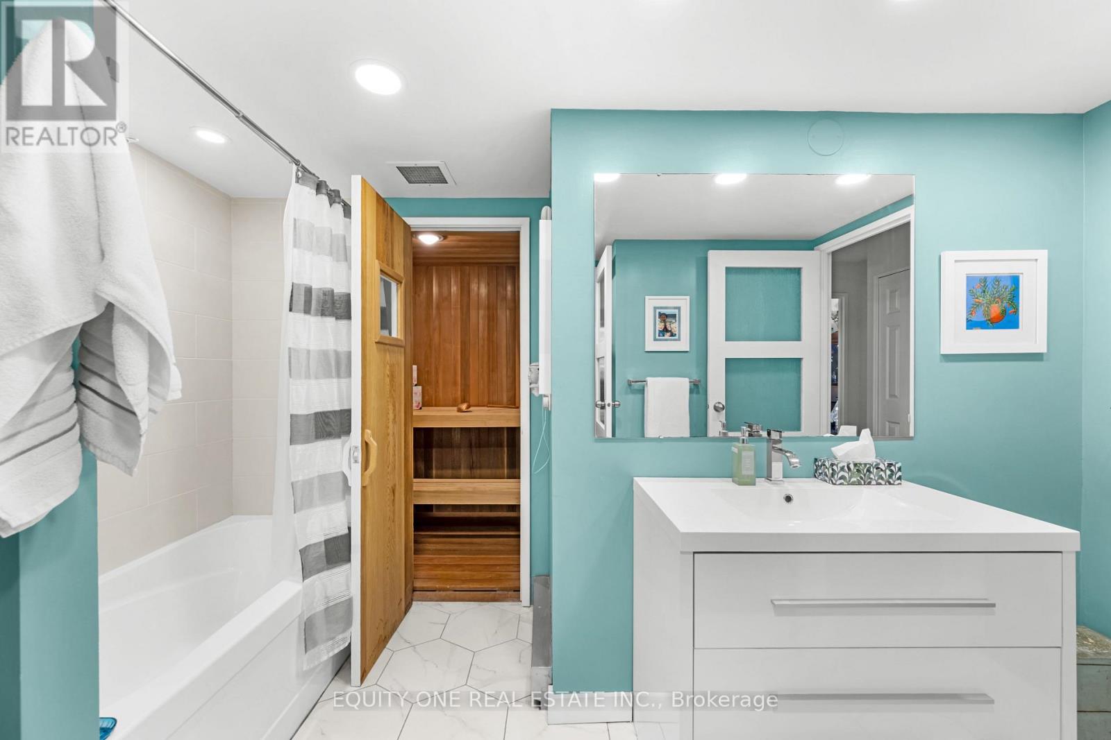 2b - 142 Waverley Street, Ottawa, Ontario K2P 0V4 - Photo 18 - X12524516