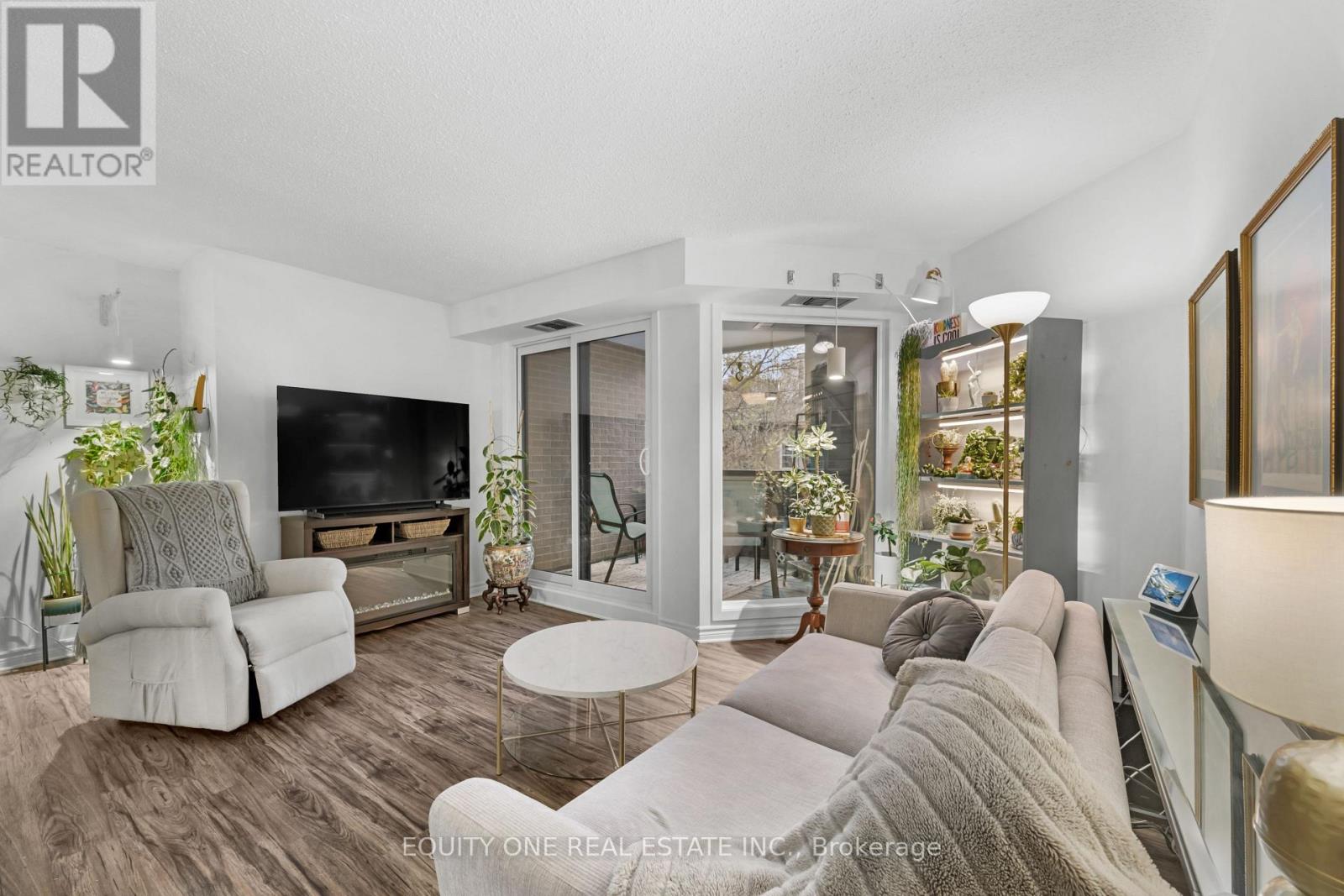 2b - 142 Waverley Street, Ottawa, Ontario K2P 0V4 - Photo 6 - X12524516