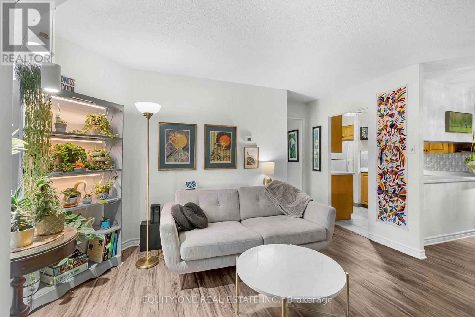 2b - 142 Waverley Street, Ottawa, Ontario K2P 0V4 - Photo 8 - X12524516