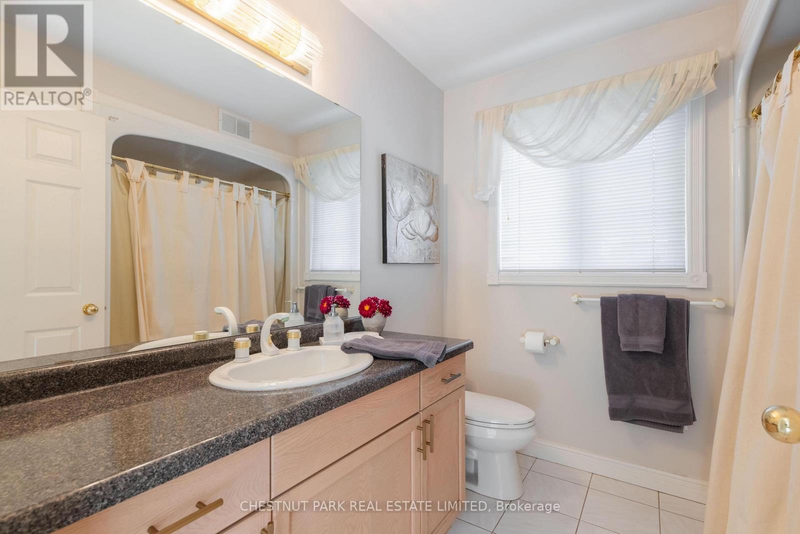 81 Francis Creek Boulevard, St. Catharines, Ontario  L2W 1B3 - Photo 25 - X12522188