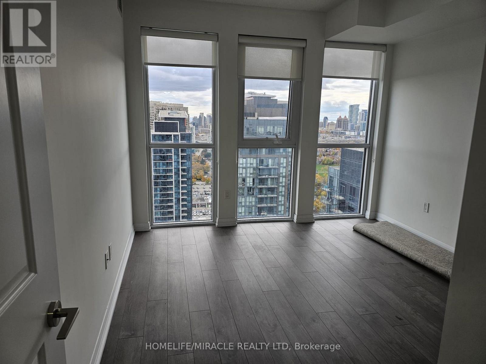 2613 - 35 Watergarden Drive, Mississauga, Ontario  L5R 0G8 - Photo 12 - W12524418