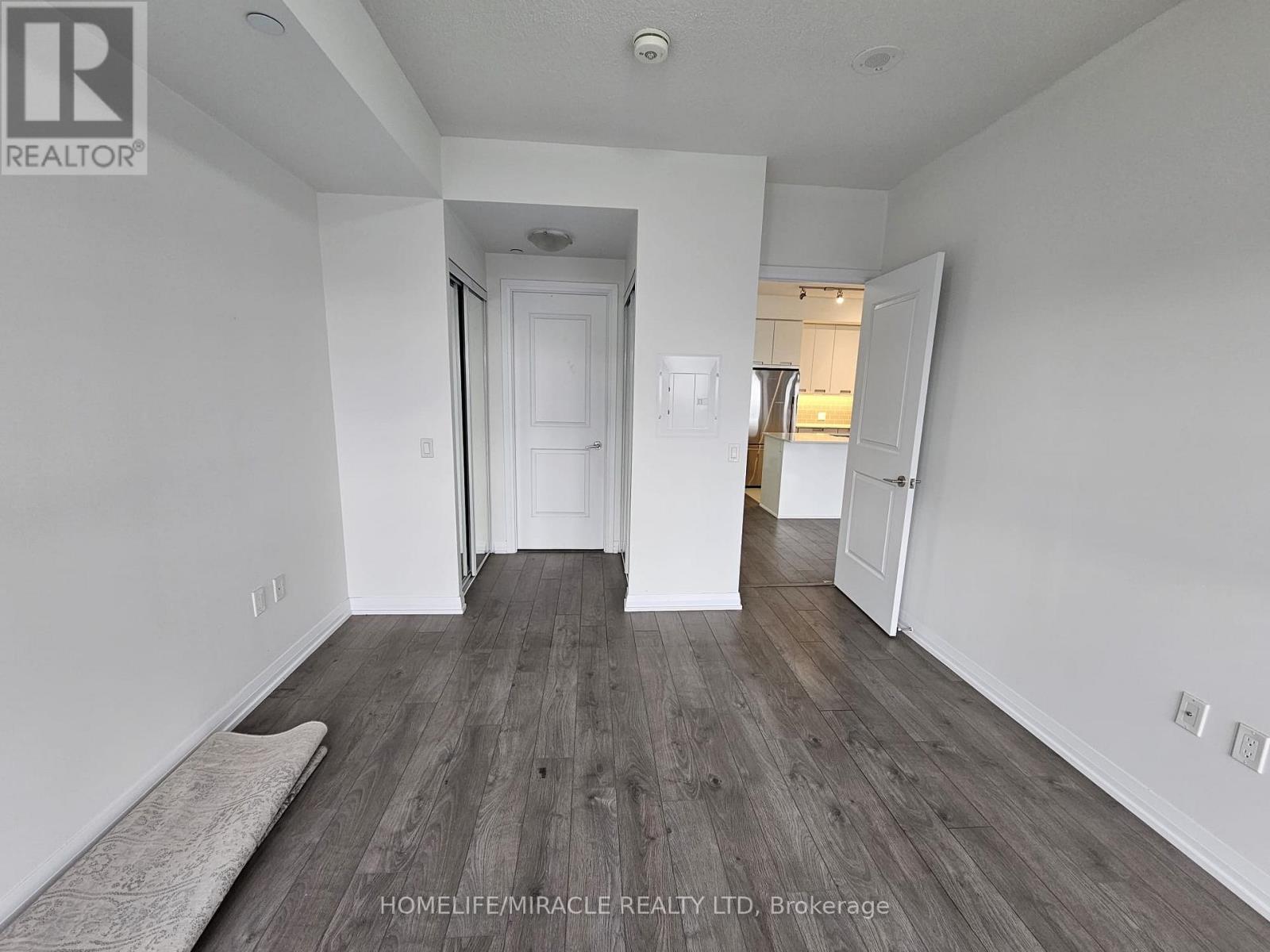 2613 - 35 Watergarden Drive, Mississauga, Ontario  L5R 0G8 - Photo 14 - W12524418