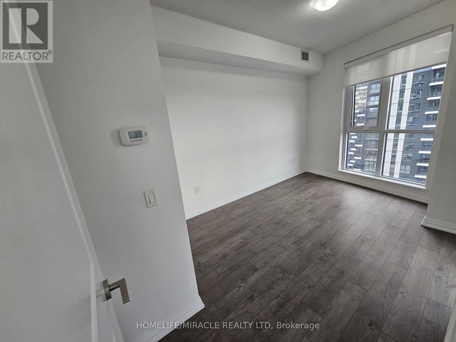 2613 - 35 Watergarden Drive, Mississauga, Ontario  L5R 0G8 - Photo 16 - W12524418